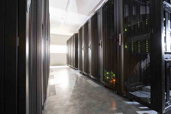 Data Center Moviement